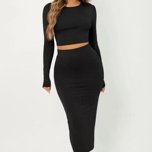 2 PIECE♦️♦️CROP TOP w SLIM PENCIL SKIRT